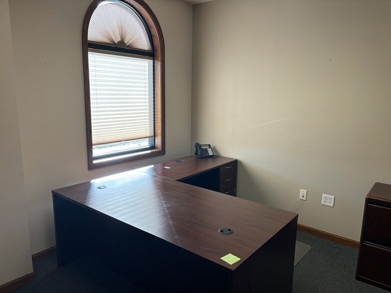 More Photos Of 3400 W O St, Lincoln Manufacturing For Sale