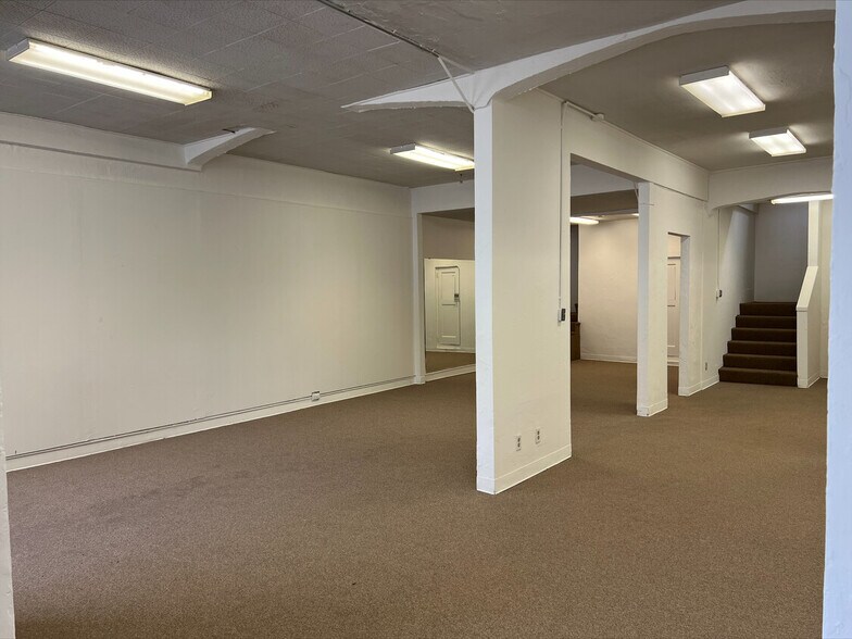 More Photos Of 468-472 Santa Clara Ave, Oakland Office For Lease