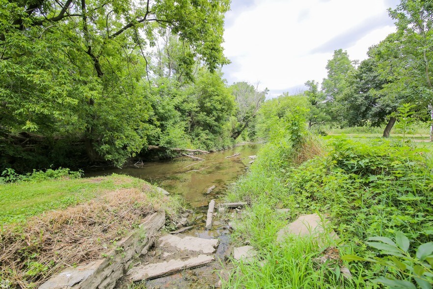 More Photos Of 3305 Municipal Dr, Whitehall Apartments For Sale