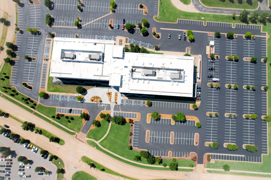 More Photos Of 3100 Quail Springs Pky, Oklahoma City Office For Lease