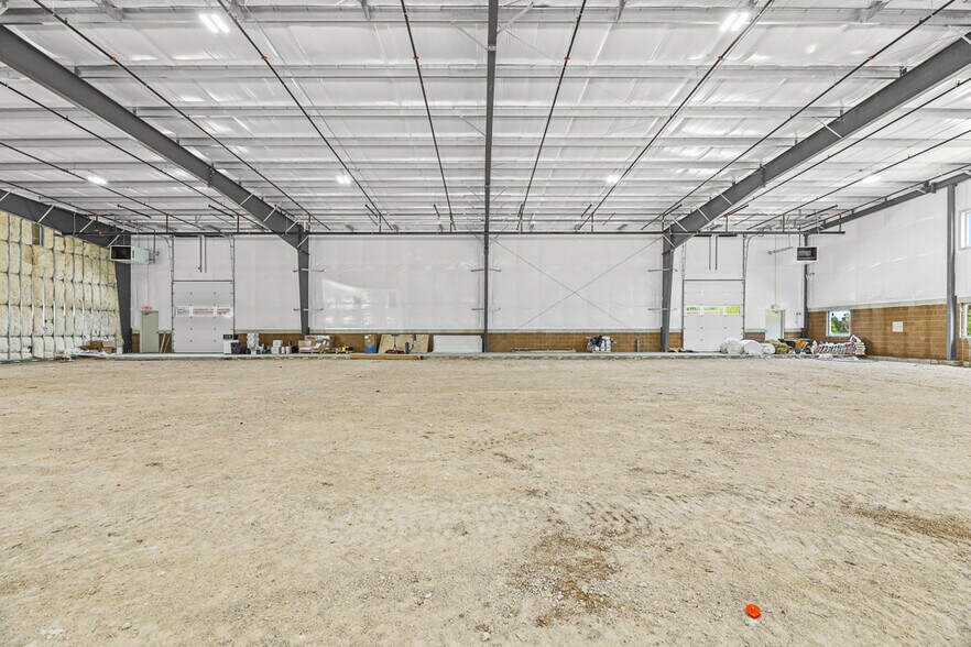 More Photos Of 2844 Westway Drive, Brunswick Warehouse For Lease