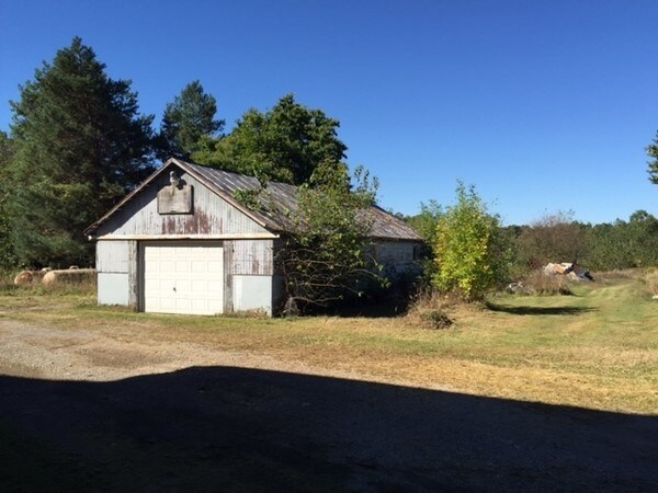 More Photos Of 2940 Cambria Rd, Hillsdale Apartments For Sale
