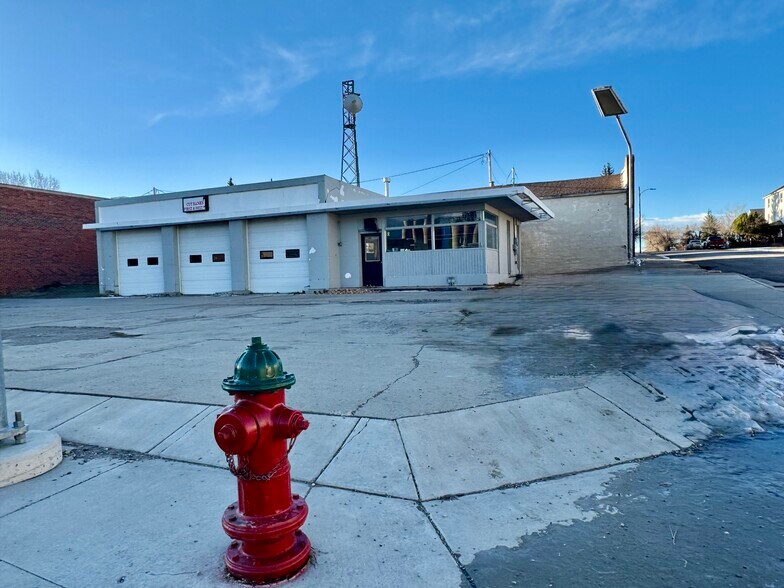 Primary Photo Of 100 Main St, Cut Bank Warehouse For Sale