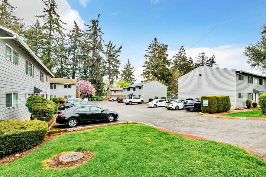 More Photos Of 16300-16400 E Burnside St, Gresham Apartments For Sale