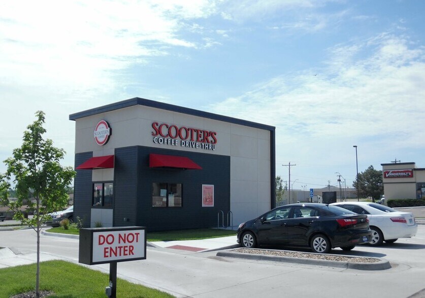 More Photos Of 2935 SW Topeka Blvd, Topeka Unknown For Lease