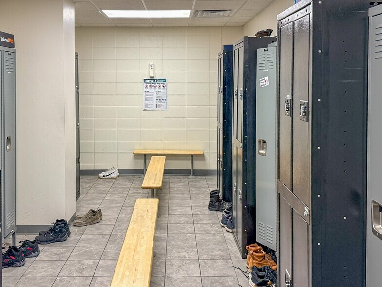 More Photos Of 741 Morris St, Fond Du Lac Industrial For Lease