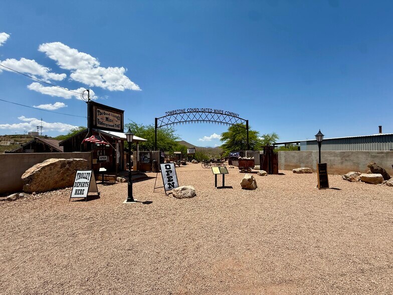 More Photos Of 617 W Setting Sun Ct, Tombstone Manufactured Housing Mobile Home Park For Sale