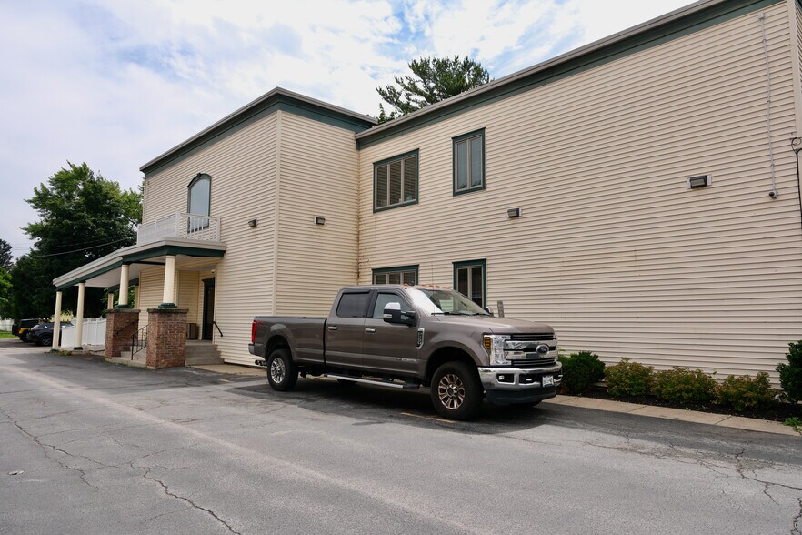 More Photos Of 4085 Seneca St, West Seneca Medical For Lease