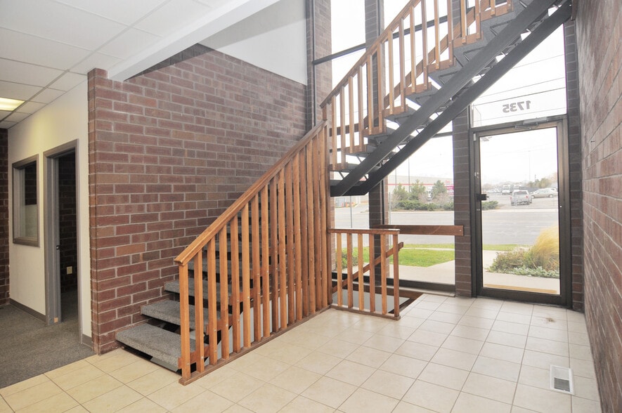 More Photos Of 1735 S 300 W, Salt Lake City Auto Dealership For Lease