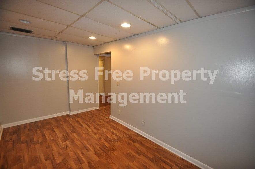More Photos Of 2596 Nursery Rd, Clearwater Medical For Lease