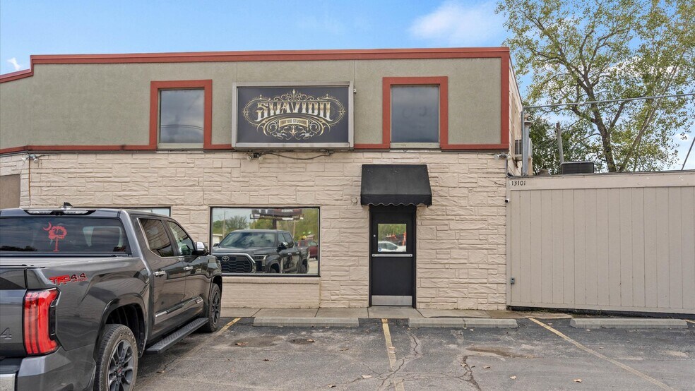More Photos Of 13101-13109 E Blue Pky, Kansas City Freestanding For Sale
