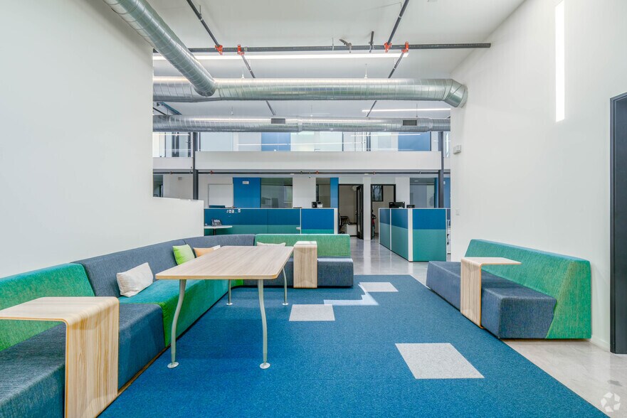 More Photos Of 5285 W Washington Blvd, Los Angeles Loft Creative Space For Sale