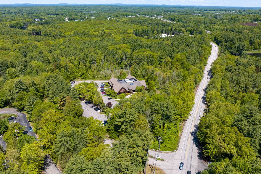 More Photos Of 7 Holland Way, Exeter Office For Lease