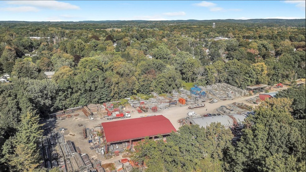 More Photos Of 15-45 Ocallaghan Ln, Red Hook Warehouse For Sale