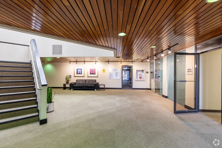 More Photos Of 2305 E Arapahoe Rd, Centennial Office For Lease