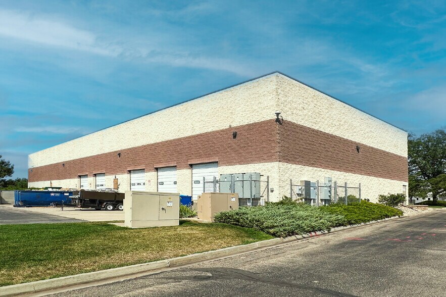 More Photos Of 4557 Denrose Ct, Fort Collins Warehouse For Sale