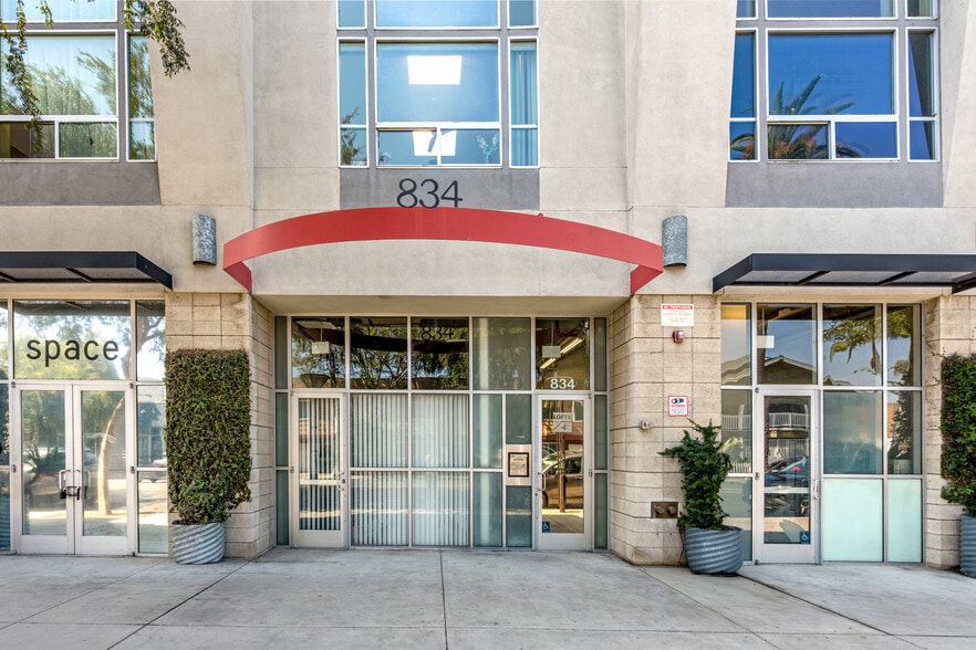 More Photos Of 820-834 E 4th St, Long Beach Storefront Retail Office For Sale