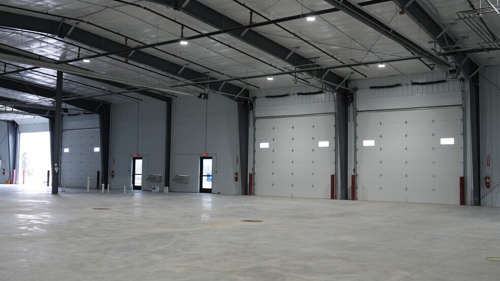 More Photos Of 1407 Adair Ct SW, Cedar Rapids Flex For Sale