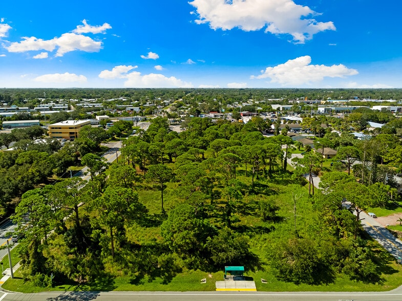More Photos Of 670 8th St, Vero Beach Land For Sale
