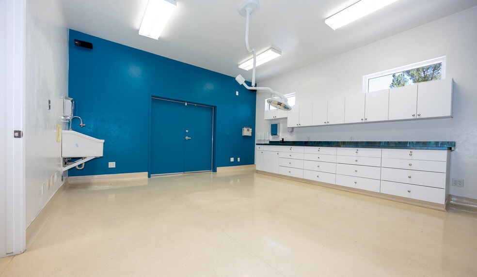 More Photos Of 3533 Canyon de Flores, Sierra Vista Medical For Lease