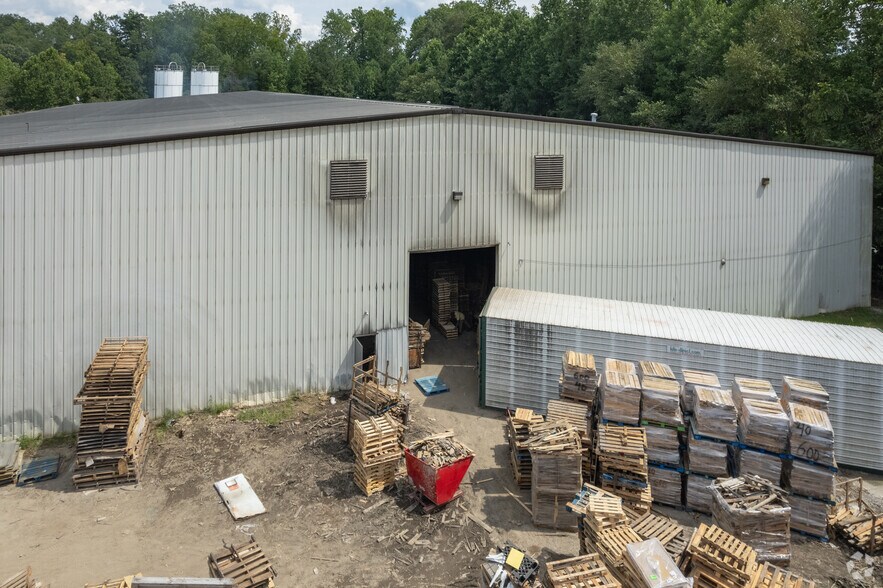 More Photos Of 120 Sun N Sand Rd, Spartanburg Warehouse For Sale
