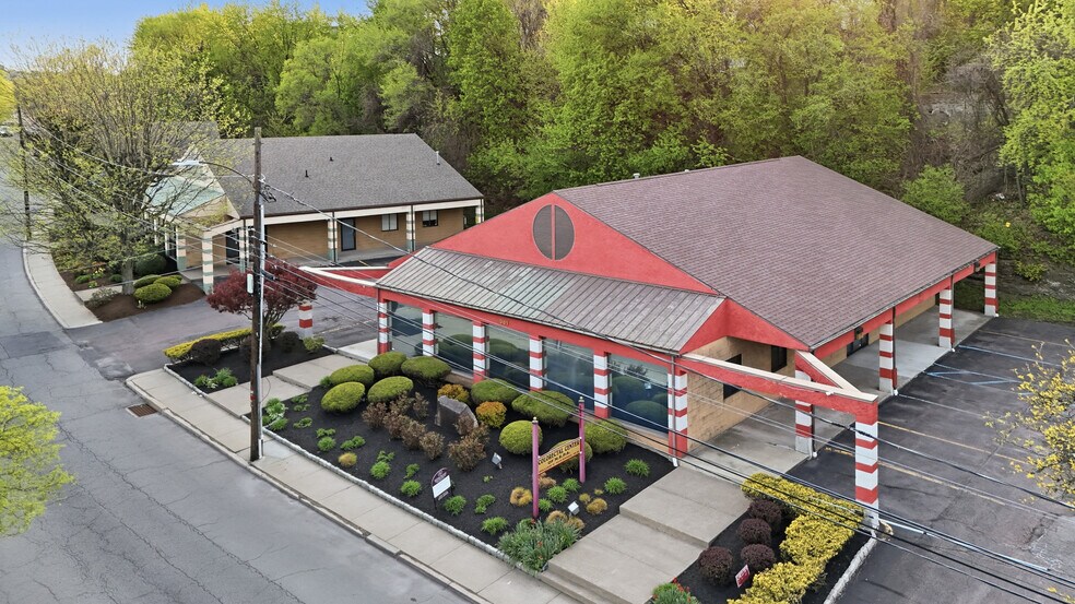 Primary Photo Of 381 N 9th Ave, Scranton Medical For Sale