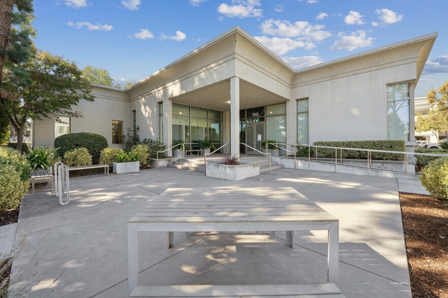 Primary Photo Of 185 N Wolfe Rd, Sunnyvale Research And Development For Lease