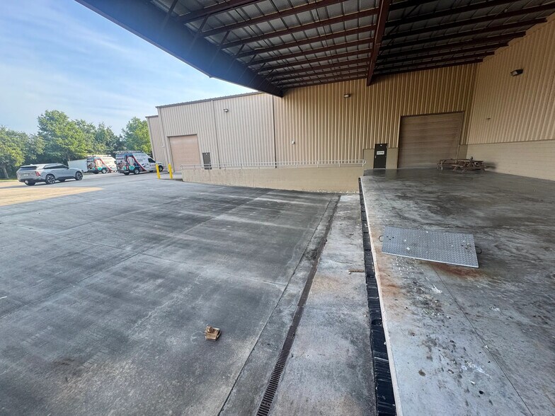 More Photos Of 1230 N US Highway 1, Ormond Beach Flex For Sale