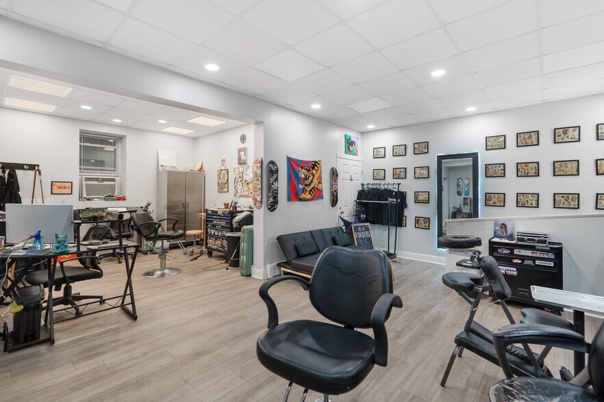 More Photos Of 200-202 W Main St, Monongahela Storefront Retail Residential For Sale