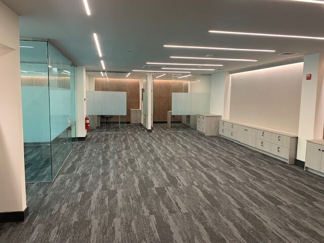 More Photos Of 399 W John St, Hicksville Office For Lease