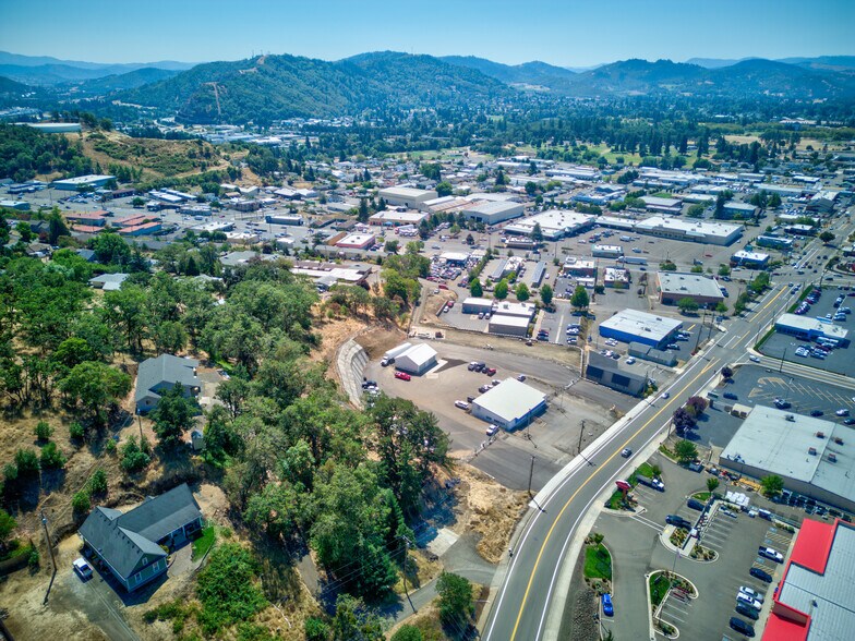 More Photos Of 797 NE Garden Valley Blvd, Roseburg Land For Sale