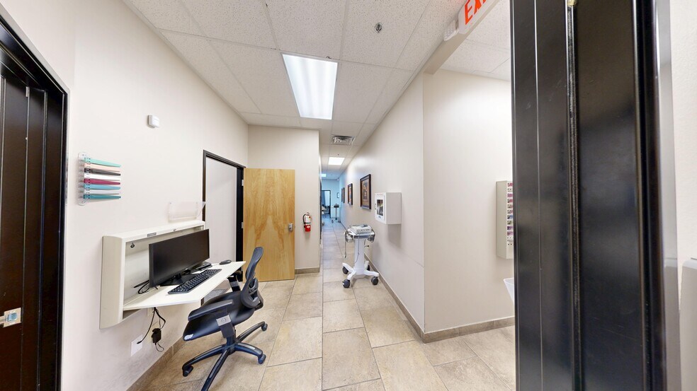 More Photos Of 5225 S Durango Dr, Las Vegas Medical For Sale