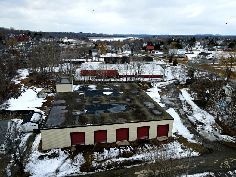 More Photos Of 9 Kenwood Ave, Corinna Specialty For Sale