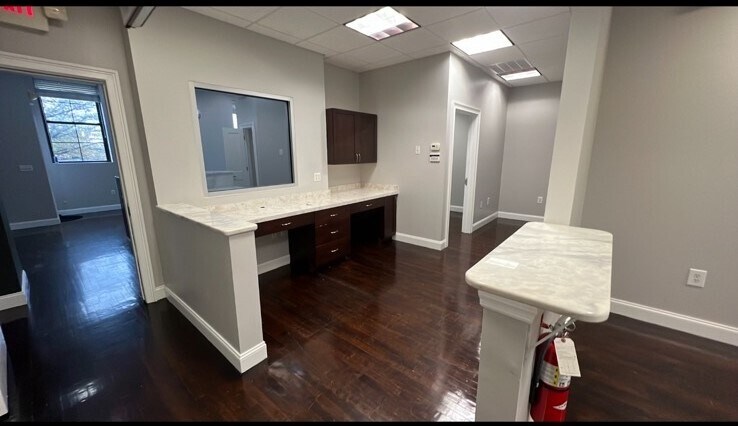 More Photos Of 18 Oliver St, Newark Office For Lease