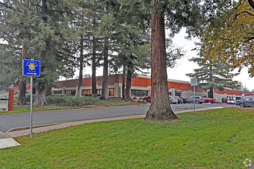 More Photos Of 2625 Shadelands Dr, Walnut Creek Medical For Lease