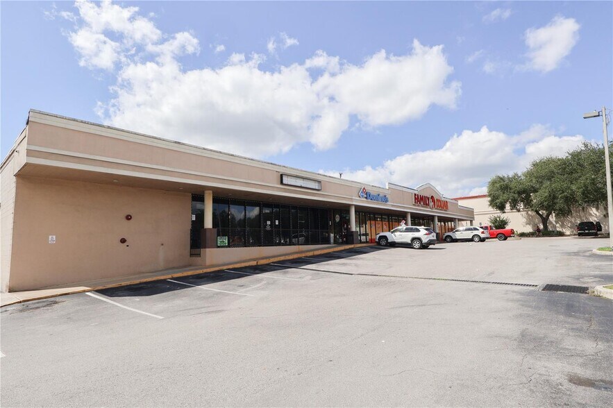 More Photos Of 5810-5840 SE Abshier Blvd, Belleview Storefront For Sale