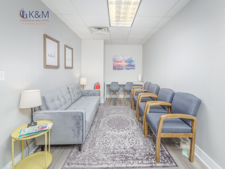 More Photos Of 3930 Walnut St, Fairfax Medical For Sale