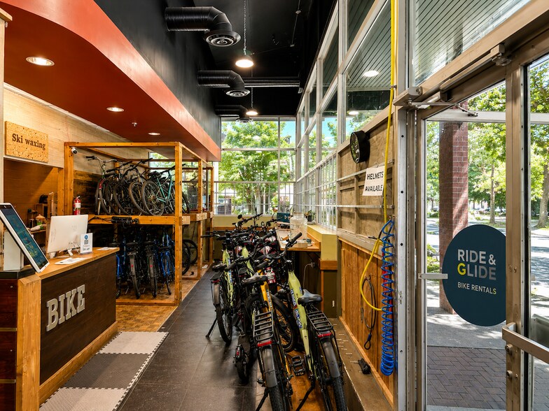 More Photos Of 1351-1361 Burrard St, Vancouver Storefront For Sale