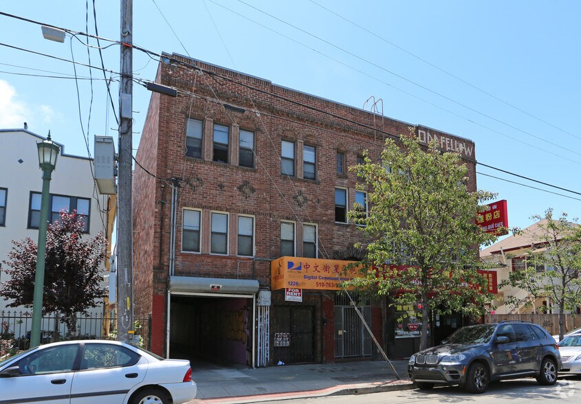 Primary Photo Of 1226-1228 7th Ave, Oakland Apartments For Lease