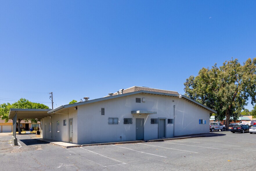 More Photos Of 4015 Railroad Ave, Pittsburg Medical For Sale