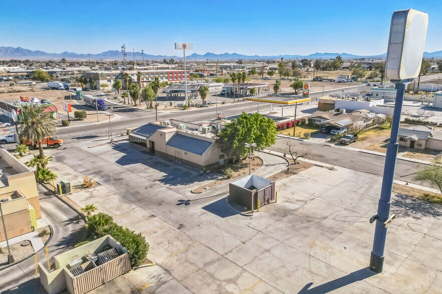 More Photos Of 379 S Lovekin Blvd, Blythe Fast Food For Sale