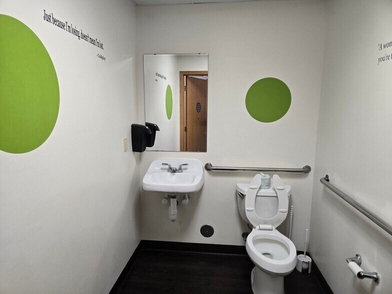 More Photos Of 1226 Oregon St, Oshkosh Restaurant For Sale