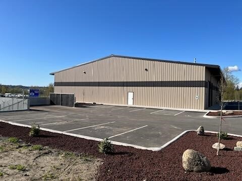 More Photos Of 5343 Barrett Rd, Ferndale Distribution For Lease