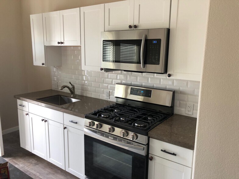 More Photos Of 2075 Baldwin Ave, Oroville Flex For Lease