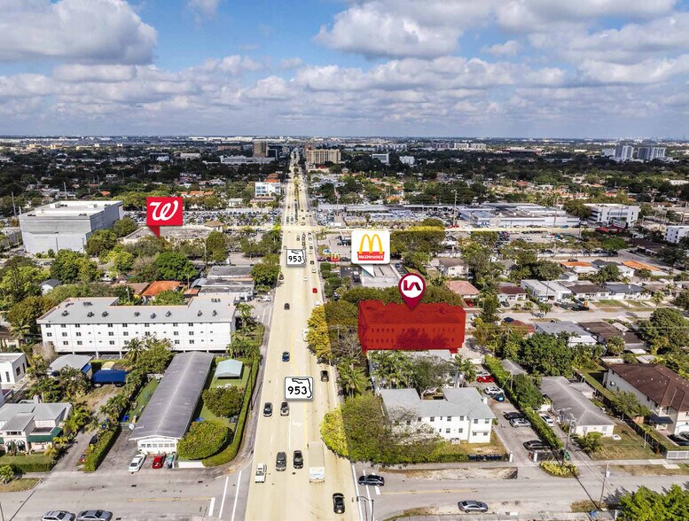 More Photos Of 951 S Le Jeune Rd, Coral Gables Medical For Sale