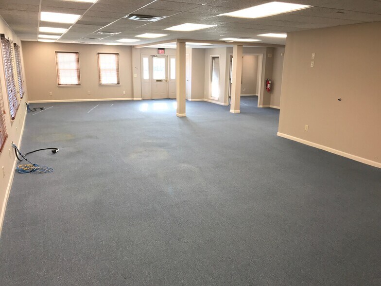 More Photos Of 7444 Jager Ct, Cincinnati Office For Sale