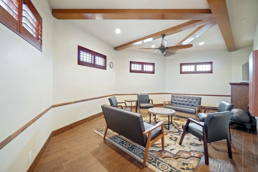 More Photos Of 3630 Enterprise St, San Diego Medical For Lease