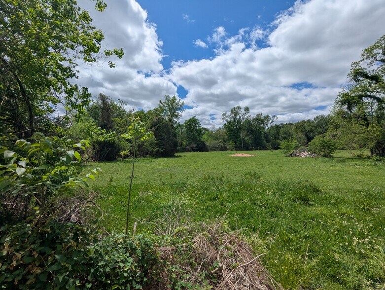 More Photos Of 7949 Eastex fwy, Beaumont Land For Sale