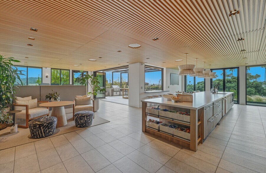 More Photos Of 674 Via de la Valle, Solana Beach Office For Sale