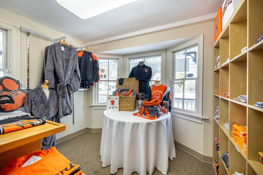 More Photos Of 27 Catoonah St, Ridgefield General Retail For Sale